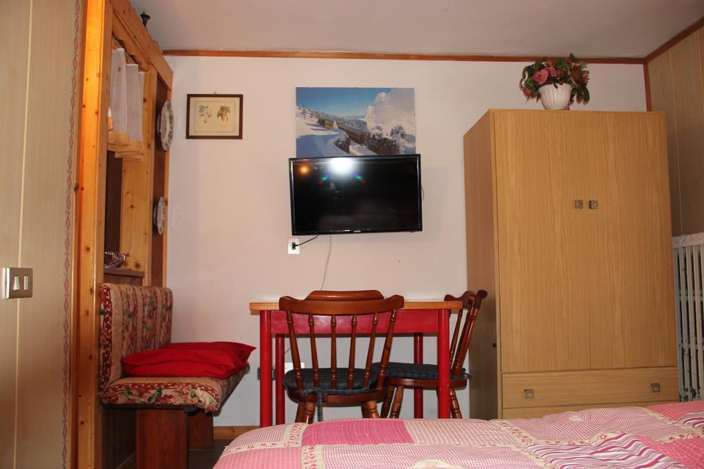 Casa Da Elda Apartman San Martino Di Castrozza Szoba fotó